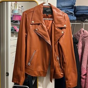 Only wore one time would rather it go to a home to be well loved